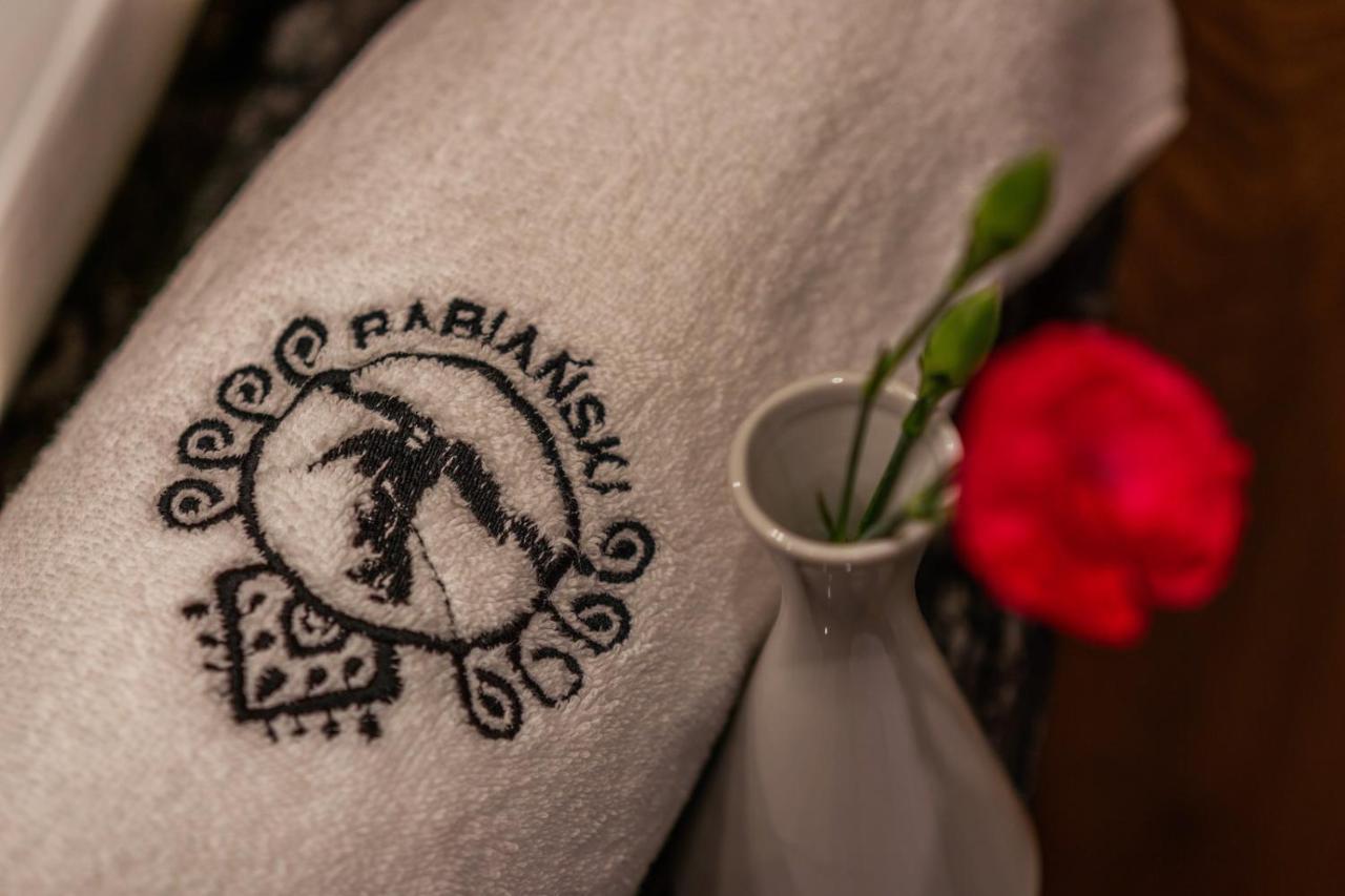 بيالكا تاترزانسكا Aparthotel Rabian-Ski Zewnetrzny Basen Oraz Jacuzzi Z Podgrzewana Woda Sala Zabaw I Dmuchaniec المظهر الخارجي الصورة