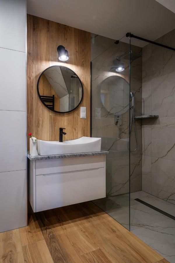 بيالكا تاترزانسكا Aparthotel Rabian-Ski Zewnetrzny Basen Oraz Jacuzzi Z Podgrzewana Woda Sala Zabaw I Dmuchaniec المظهر الخارجي الصورة